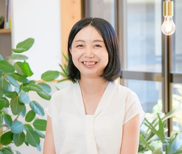 宇野 人美