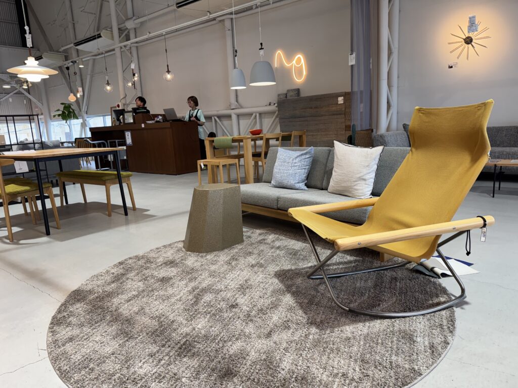 【広島のインテリアショップで見つけた名作家具】50年以上愛される「ニーチェアエックス」