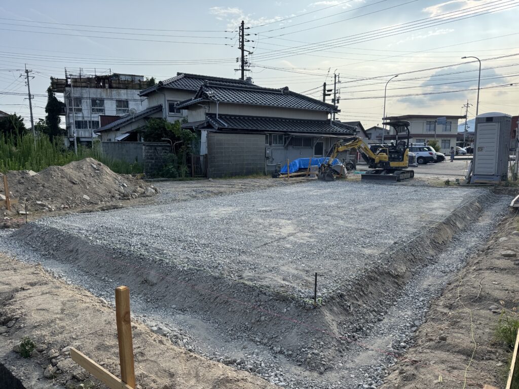 防府市の新築現場、基礎工事が始まりました